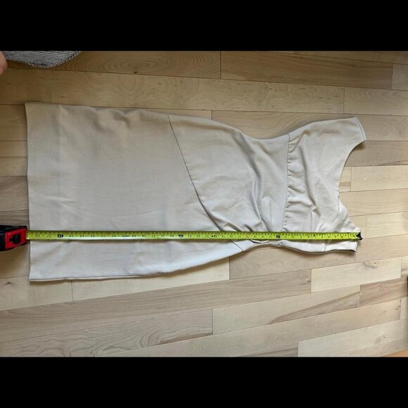 Elegant and timeless Diane von Furstenberg sleeveless bodycon dres - Picture 7 of 8